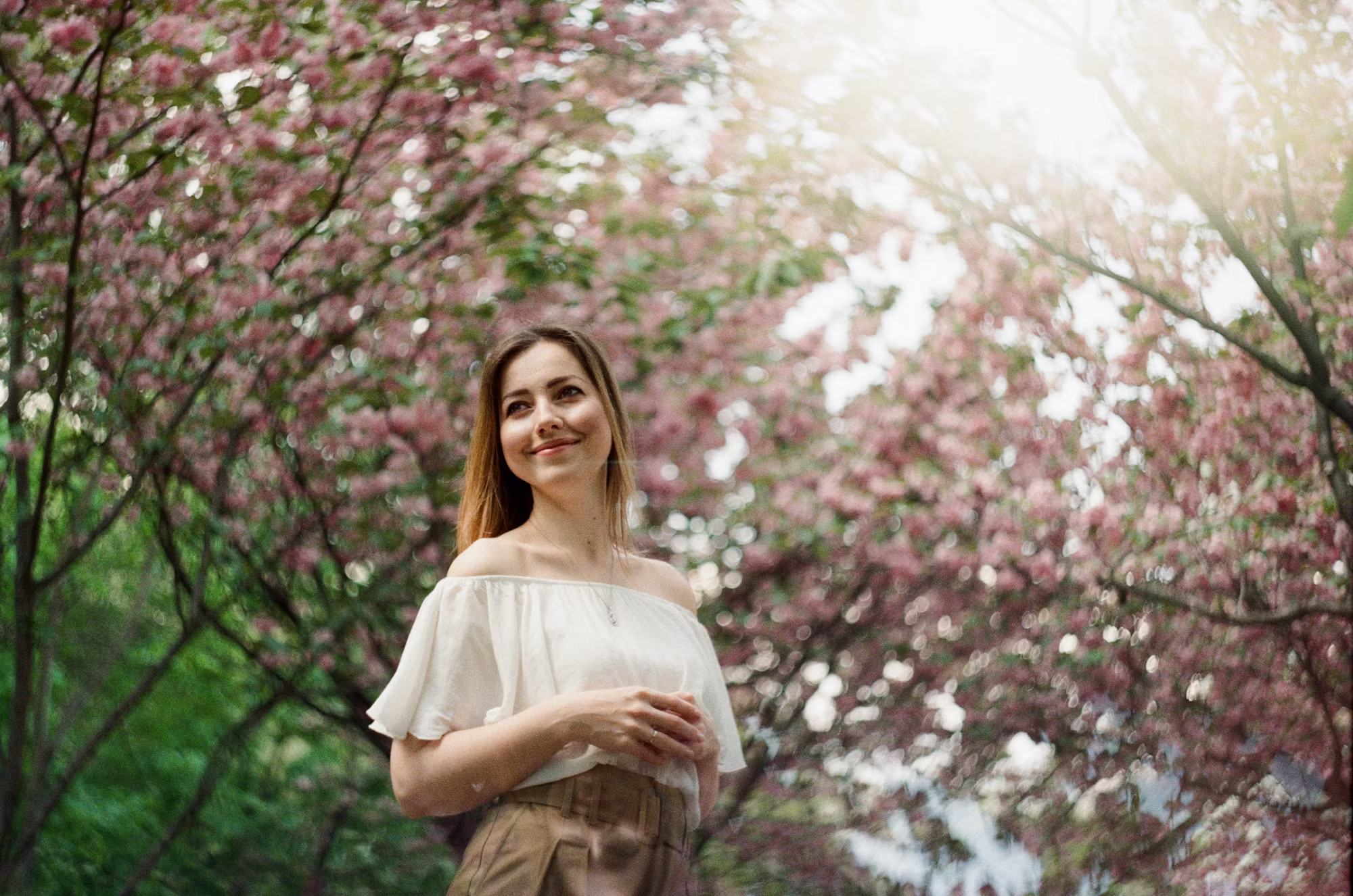 Mejora tu rutina de belleza: el poder de los ingredientes naturales